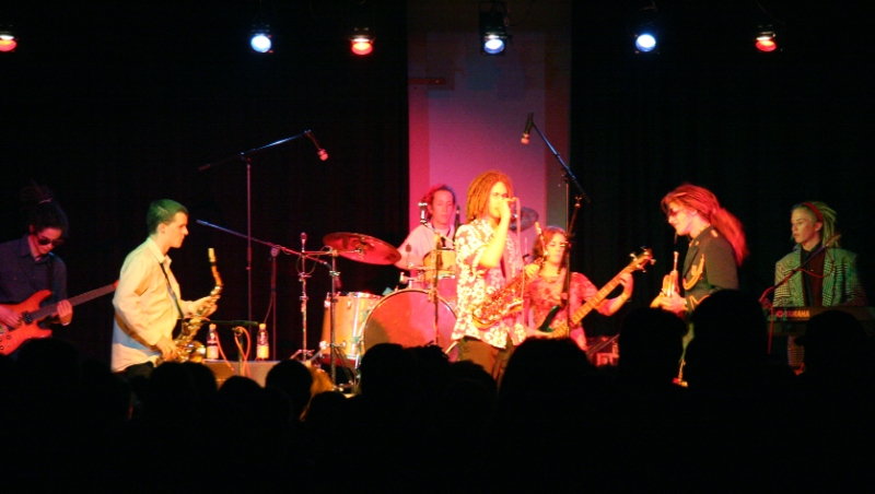 La Tribu Des Pygmees, Thonex Switzerland.jpg